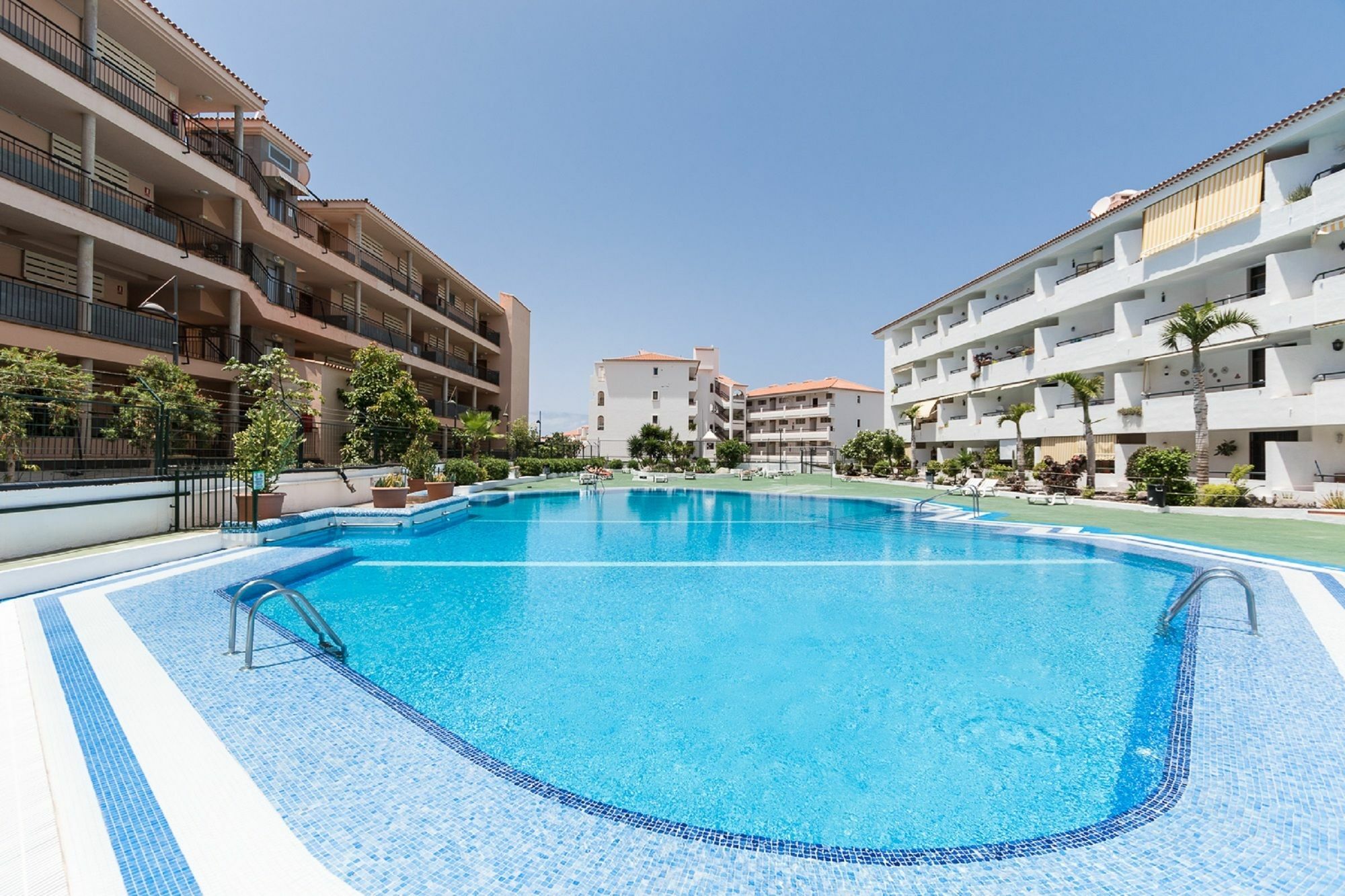 Summerland Los Cristianos  Exteriör bild